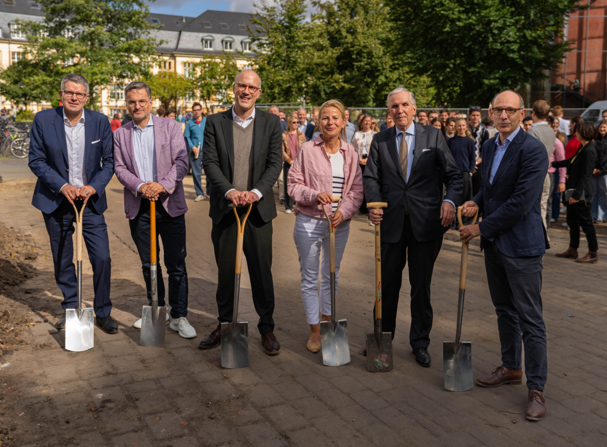 Spatenstich Spatenstich
